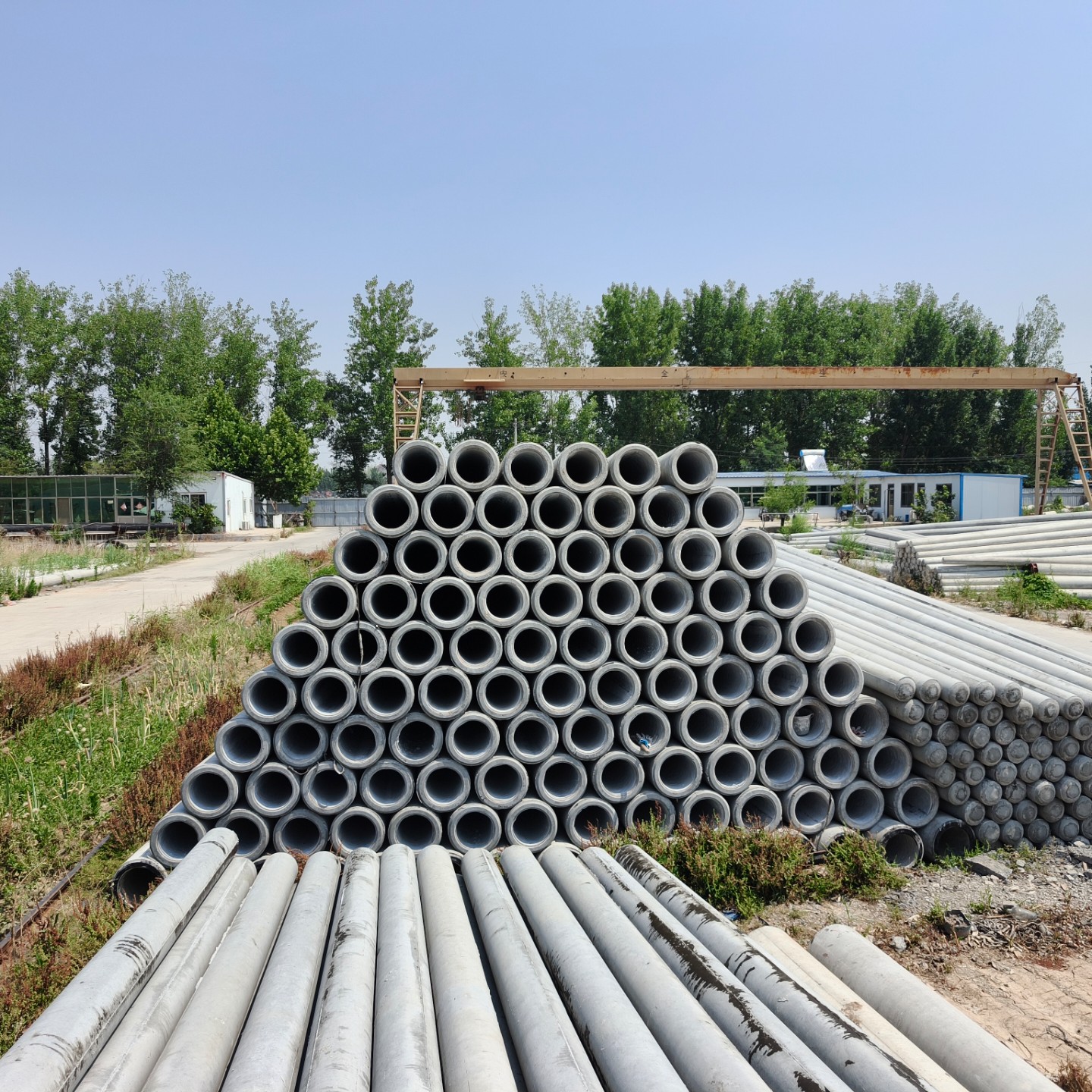 雁峰190×10米水泥电线杆